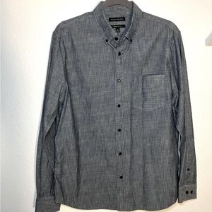 Banana Republic men’s slim fit untucked blue button‎ up shirt
